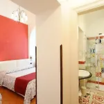 Affittacamere Annalara Charme&relax 4*